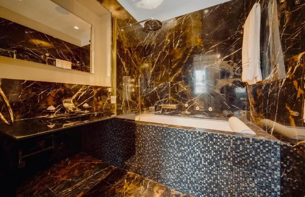 شقة Luxueux Champs Elysees باريس